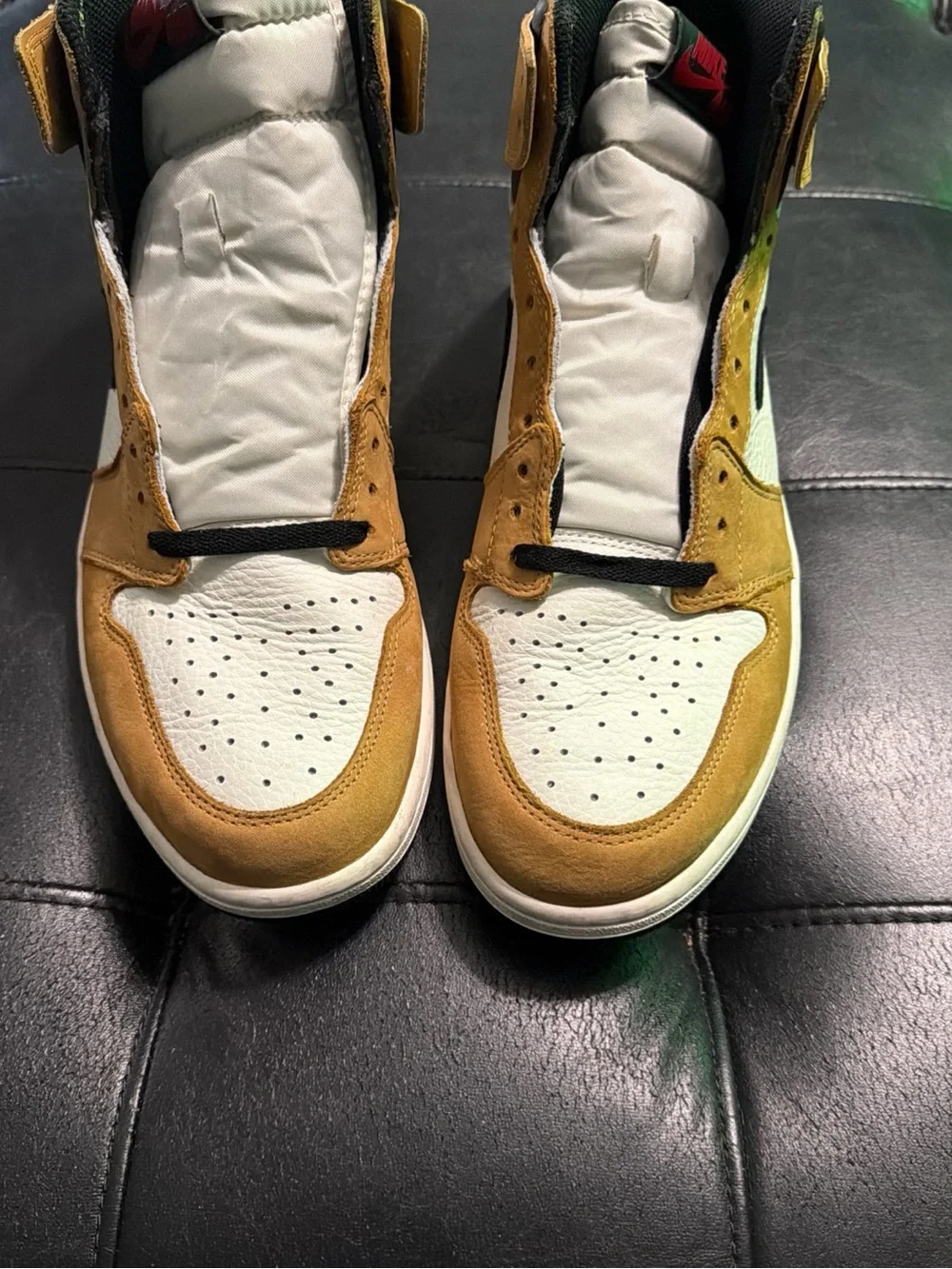 Jordan High-Top Sneakers in Mustard/White/Black